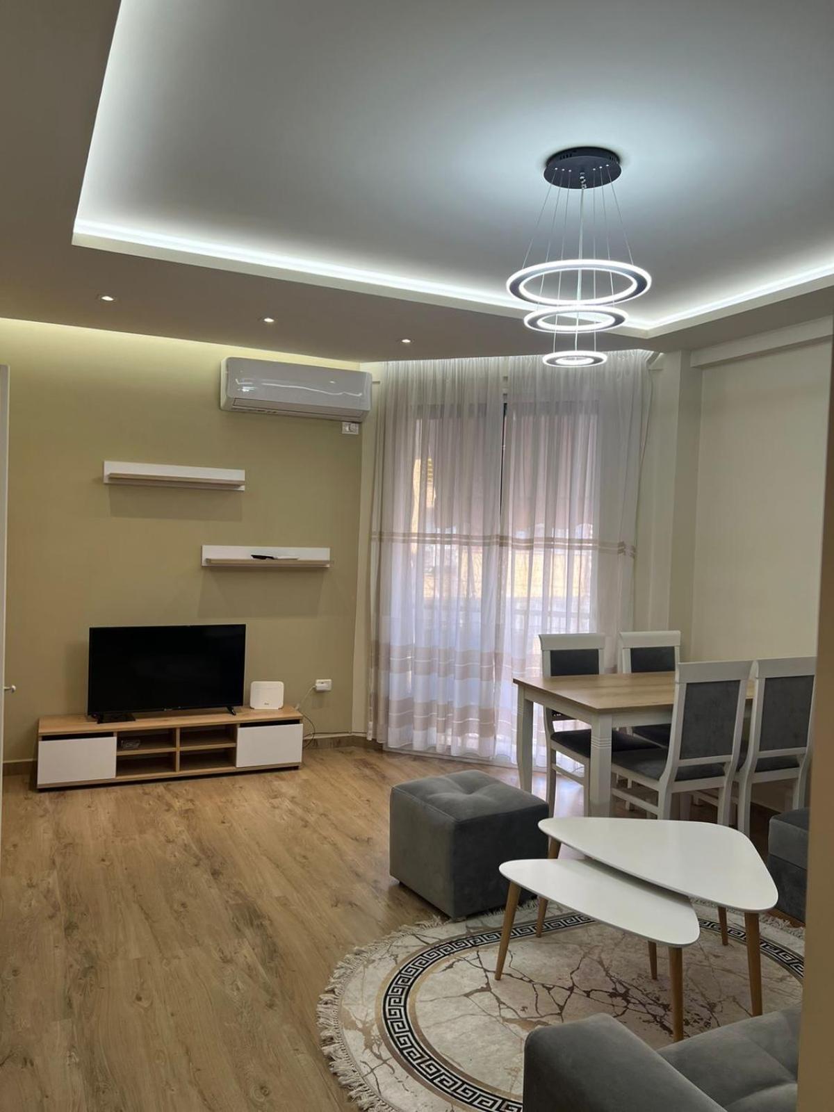 Condor Center Luxury Apartment Tirana Bagian luar foto