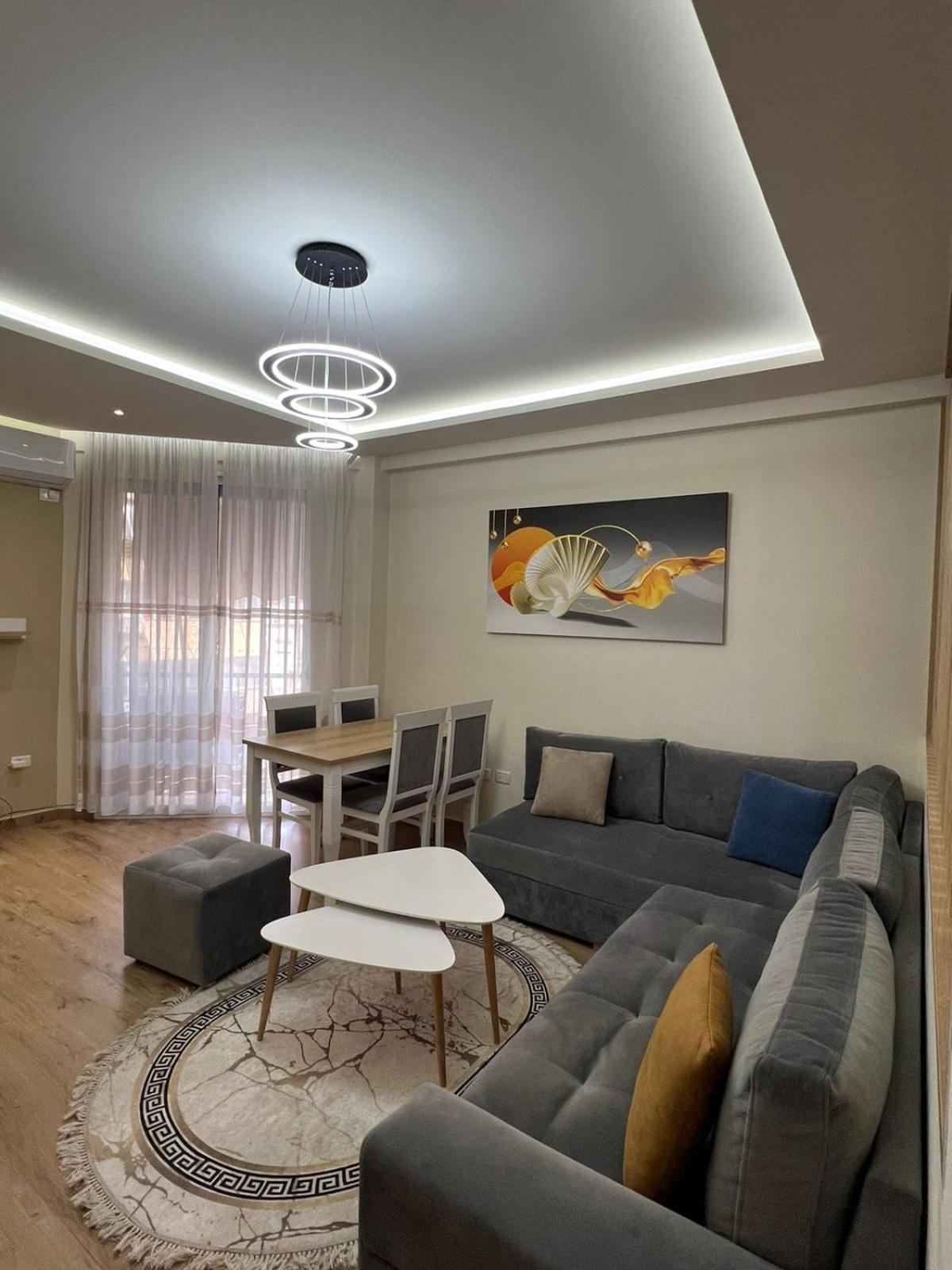 Condor Center Luxury Apartment Tirana Bagian luar foto